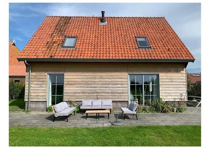 Holiday Home At The Edge Of Frisian Lake